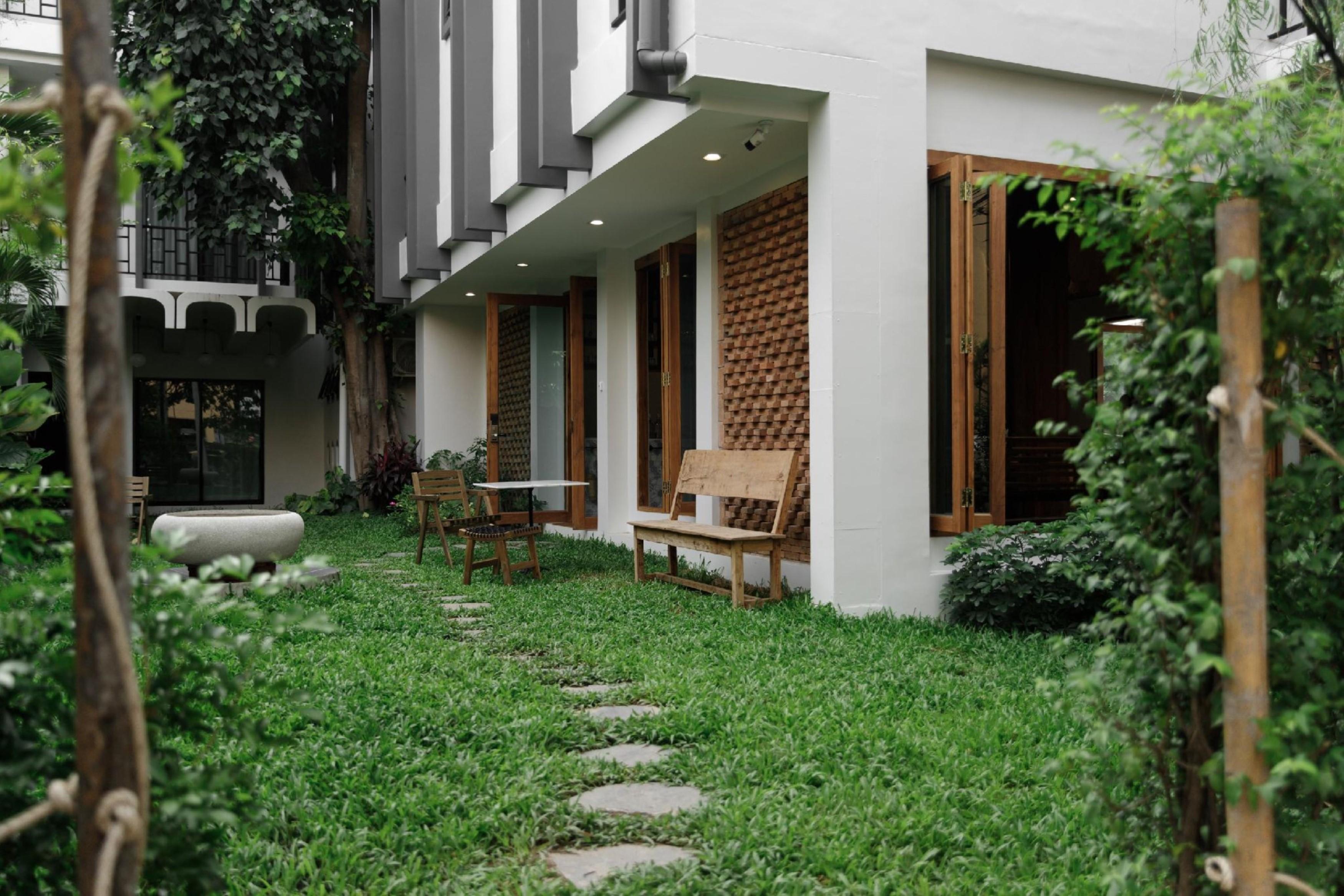 The Locals Chiang Mai Hotel Bagian luar foto
